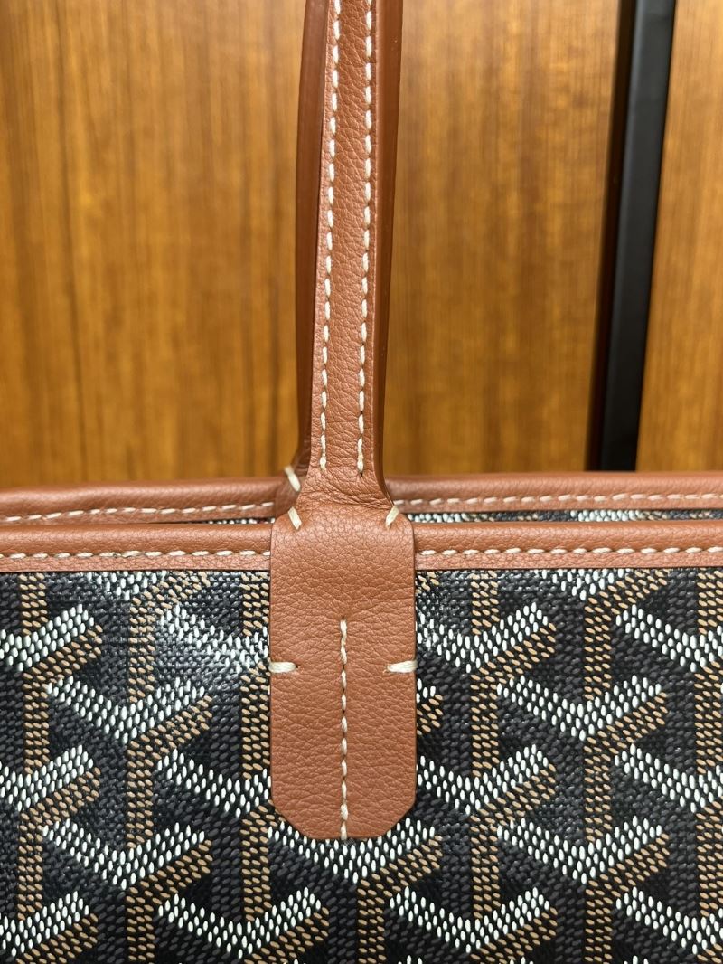 Goyard Shopping Bags